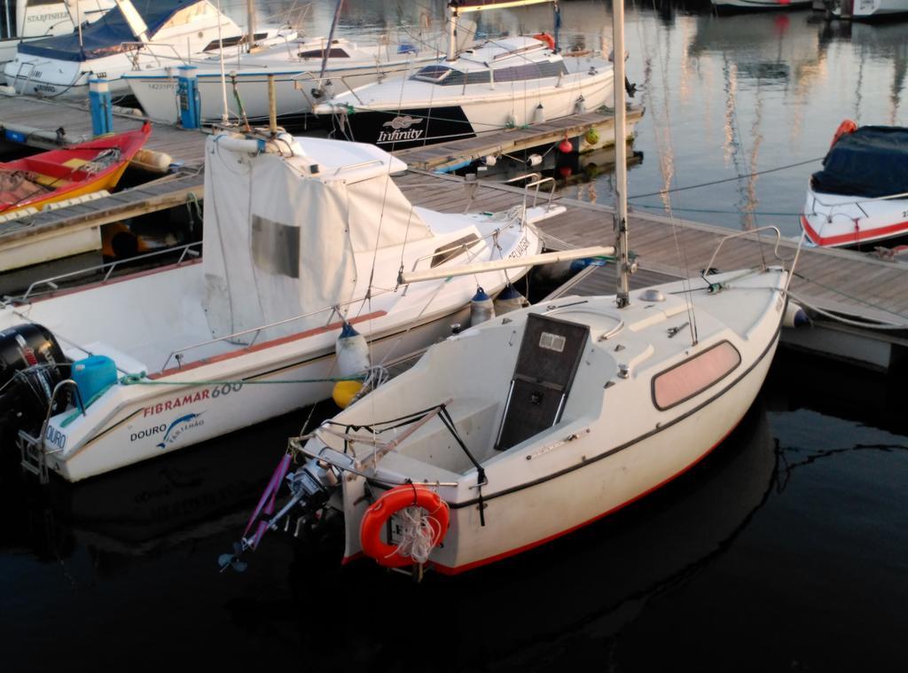 莱萨·达·帕尔梅拉 Vrs - Low Cost Beach Boat酒店 外观 照片